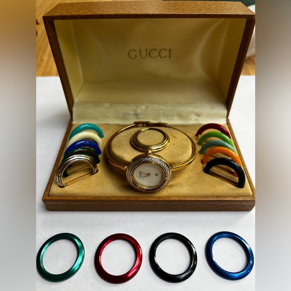Gucci Change Bezel Watch with Diamond bezel